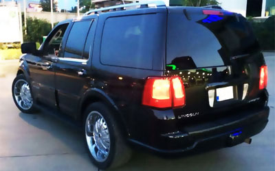 Lincoln Navigator 5.4 LS. V8  (05)