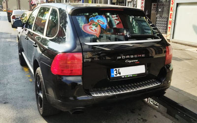 Porsche Cayenne Turbo V8-4.6  (2006)