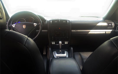 Porsche Cayenne Turbo V8-4.6  (2006)