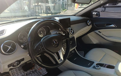 Mercedes-Benz CLA 200  (18)